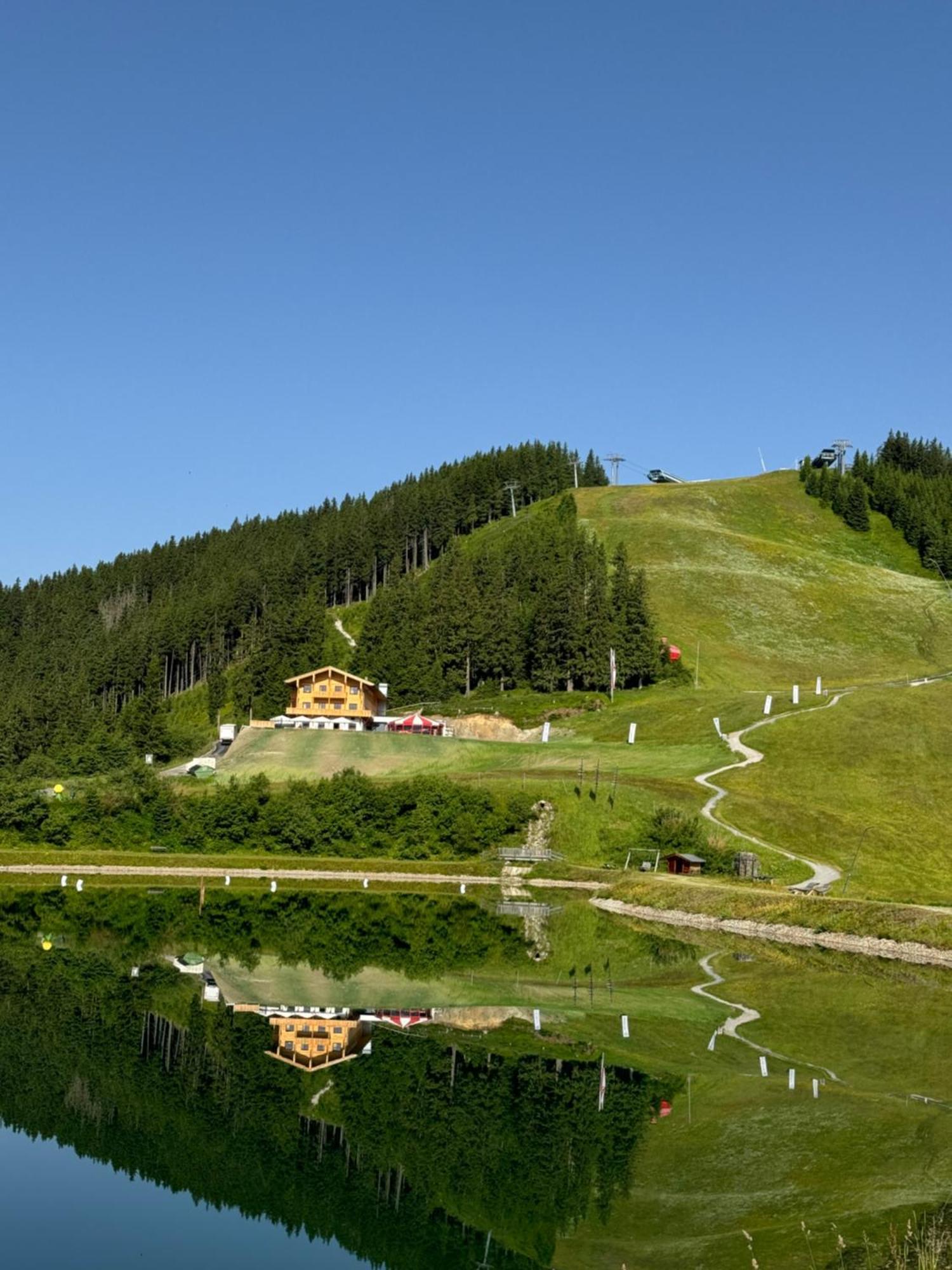 Glockneralm - Exklusiv Erreichbar Mit Skilift Zell am See Exteriér fotografie